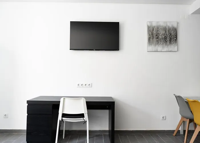 Almada Downtown 303 Oporto